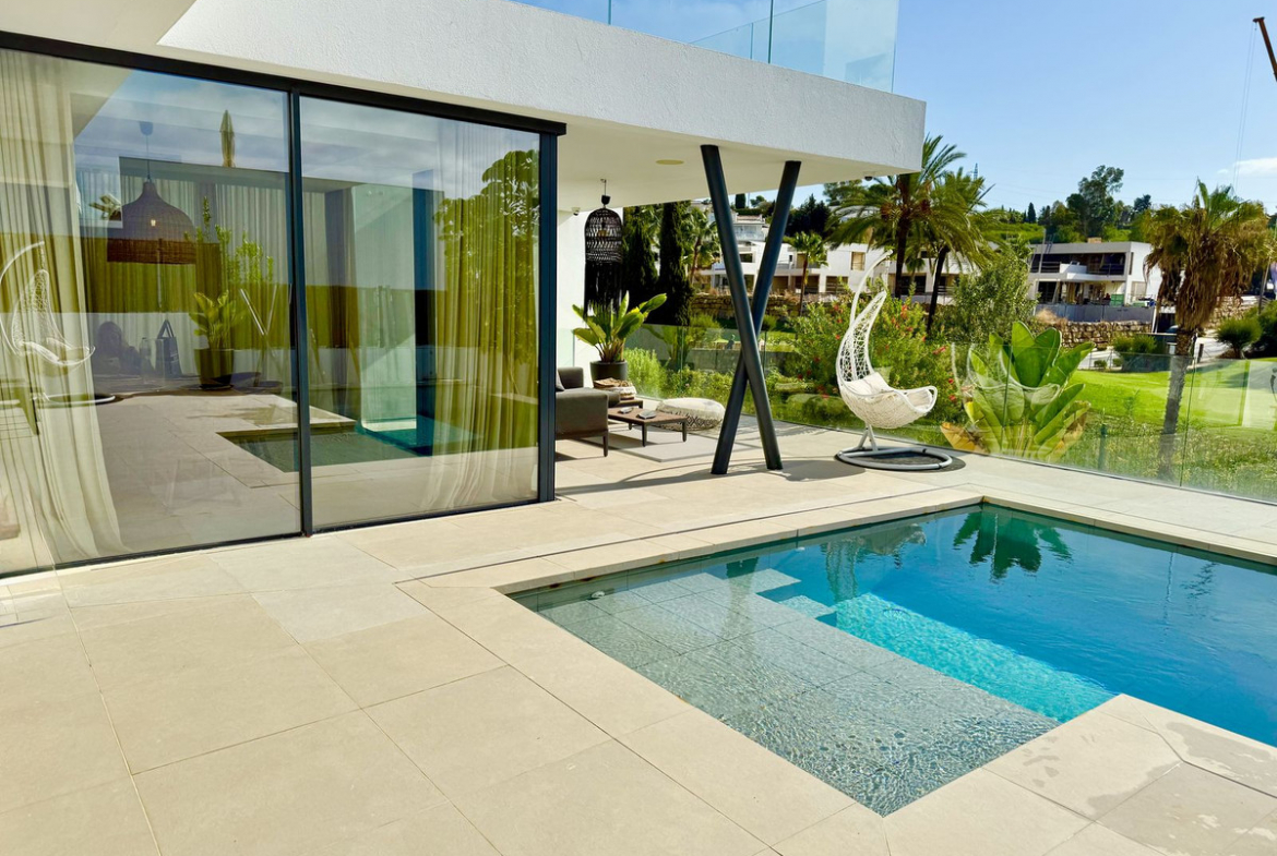 Estepona villa 4 Bedrooms