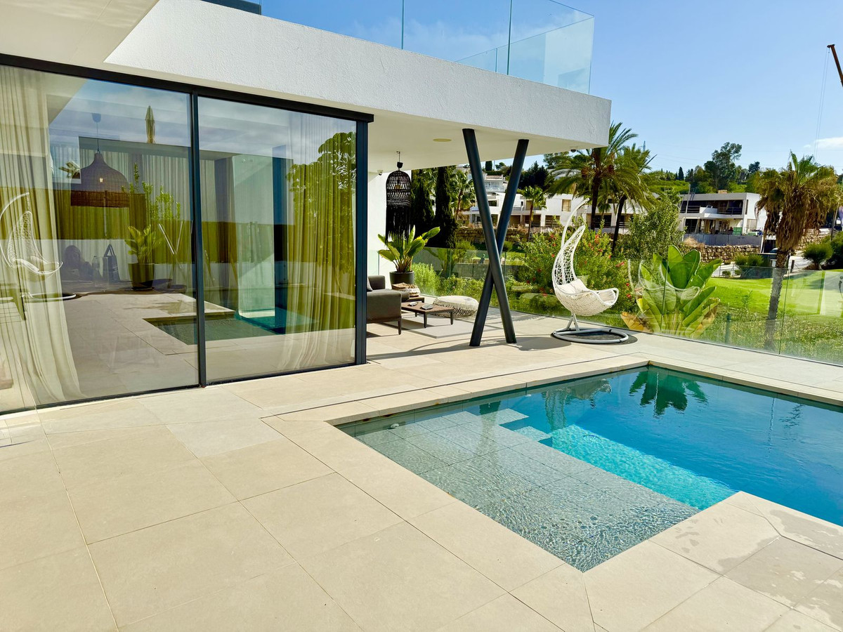 Estepona villa 4 Bedrooms