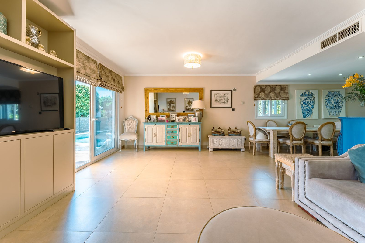Estepona villa 4 Bedrooms