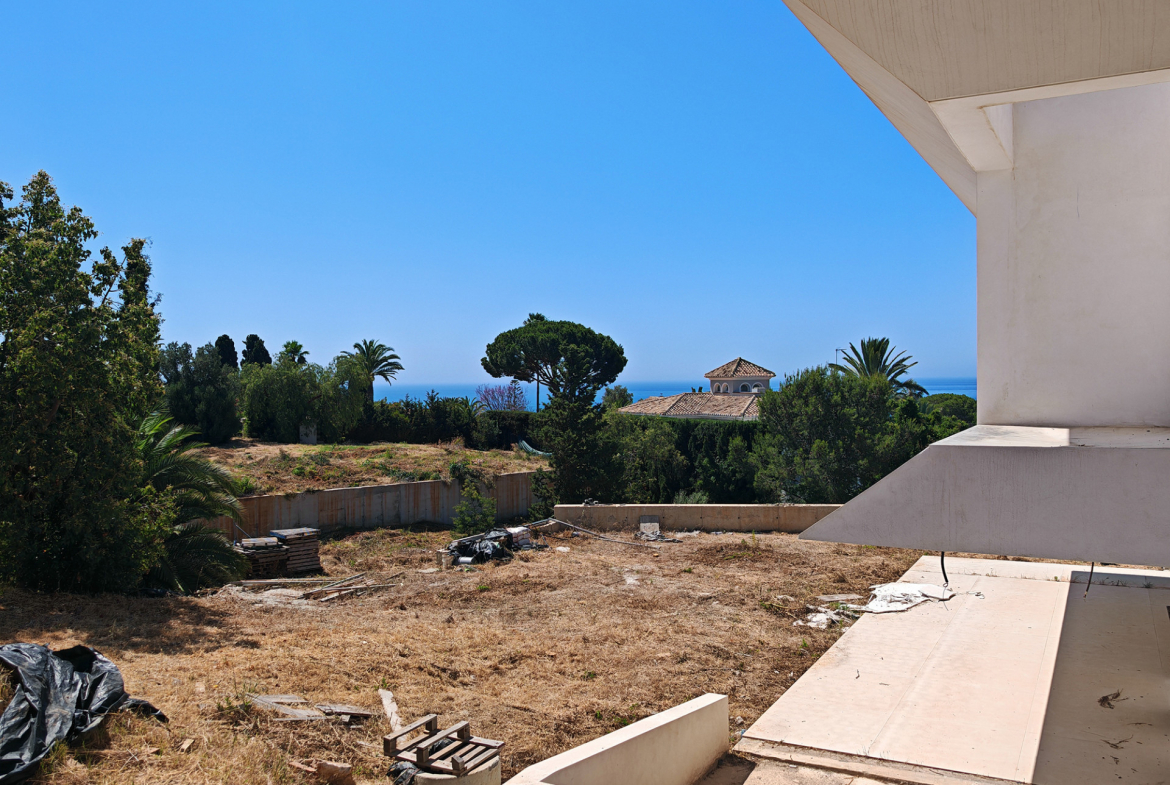 Las Chapas Marbella villa 6 Bedrooms