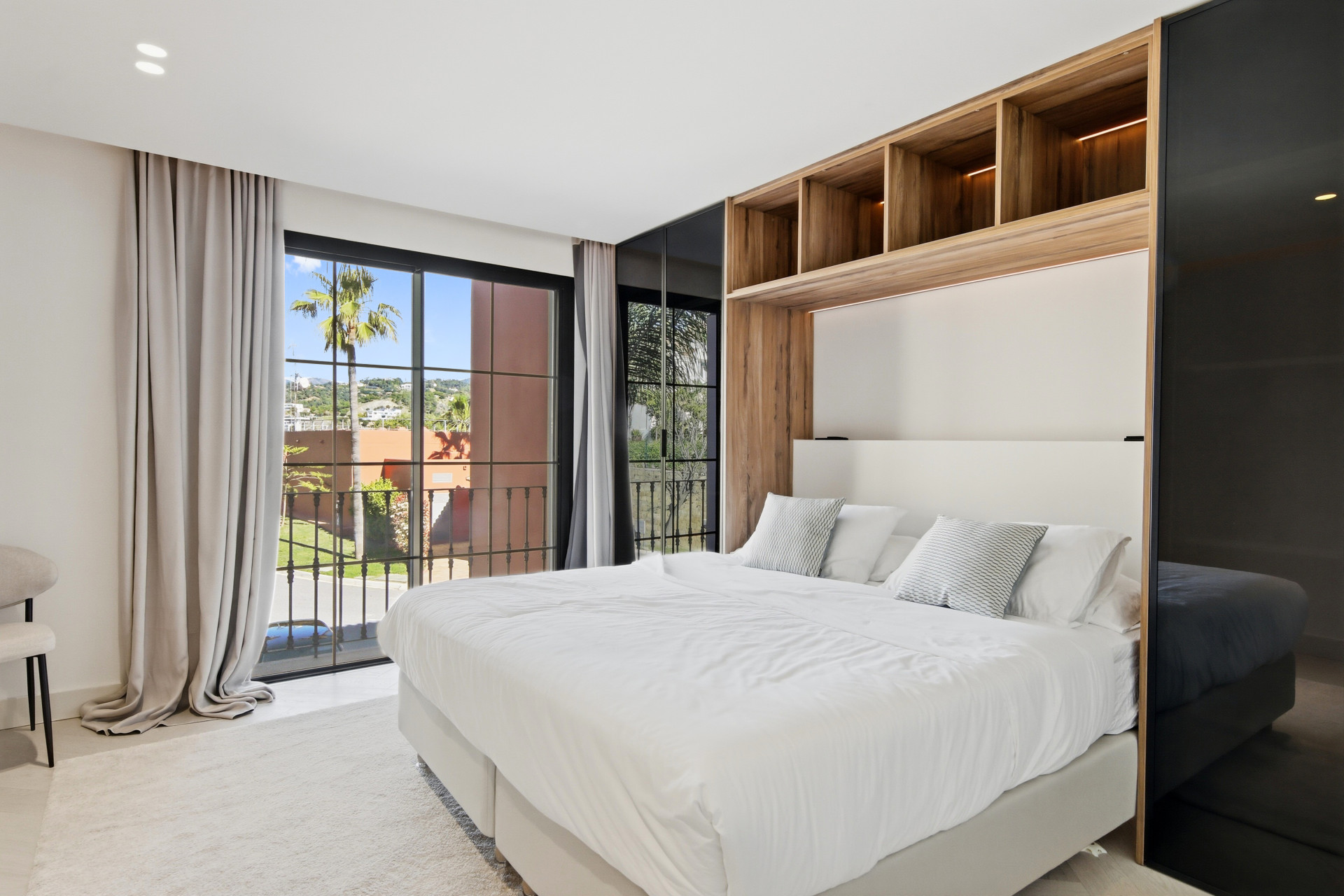 Monte Halcones Benahavis penthouse 4 Bedrooms