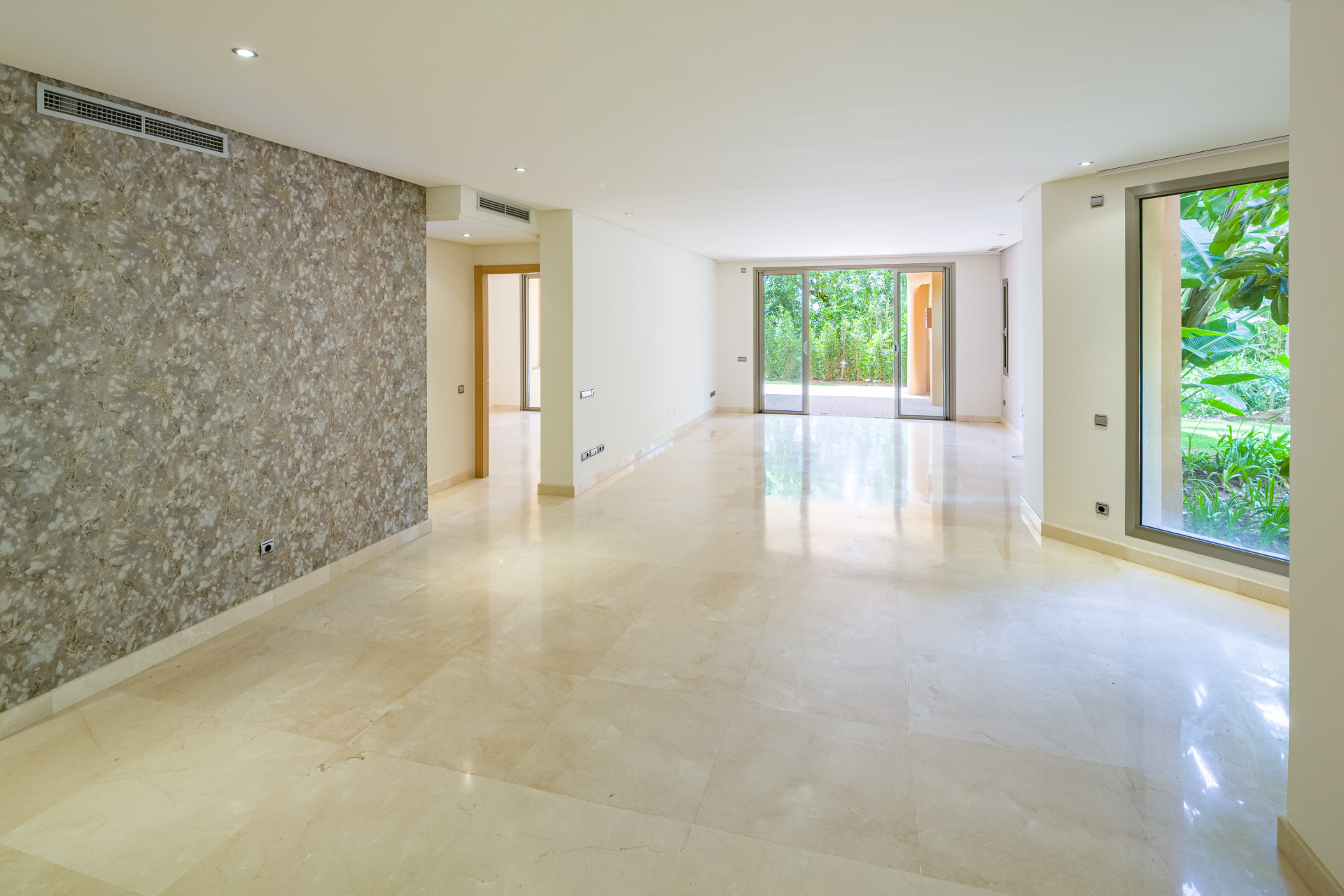 luxo-estate-7 Sierra Blanca Marbella apartment 2 Bedrooms