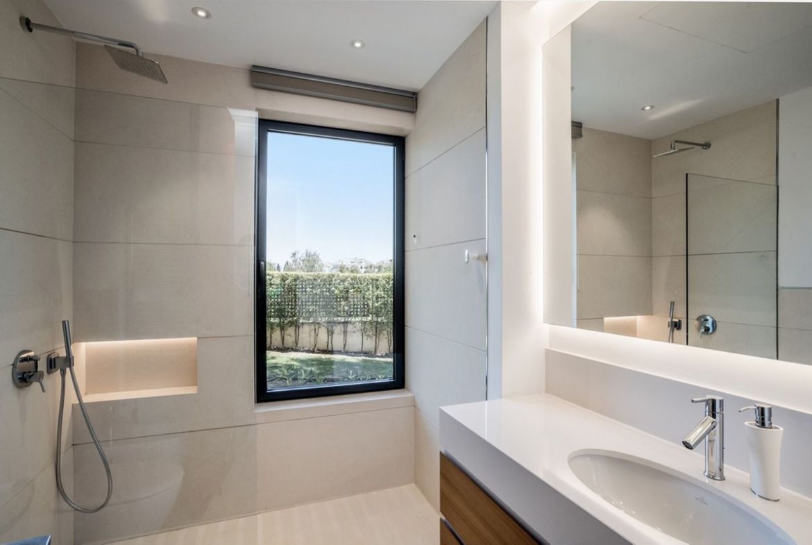 Marbella Golden Mile Marbella villa 5 Bedrooms