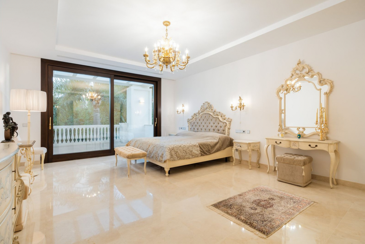 Guadalmina Baja San Pedro Alcantara villa 7 Bedrooms