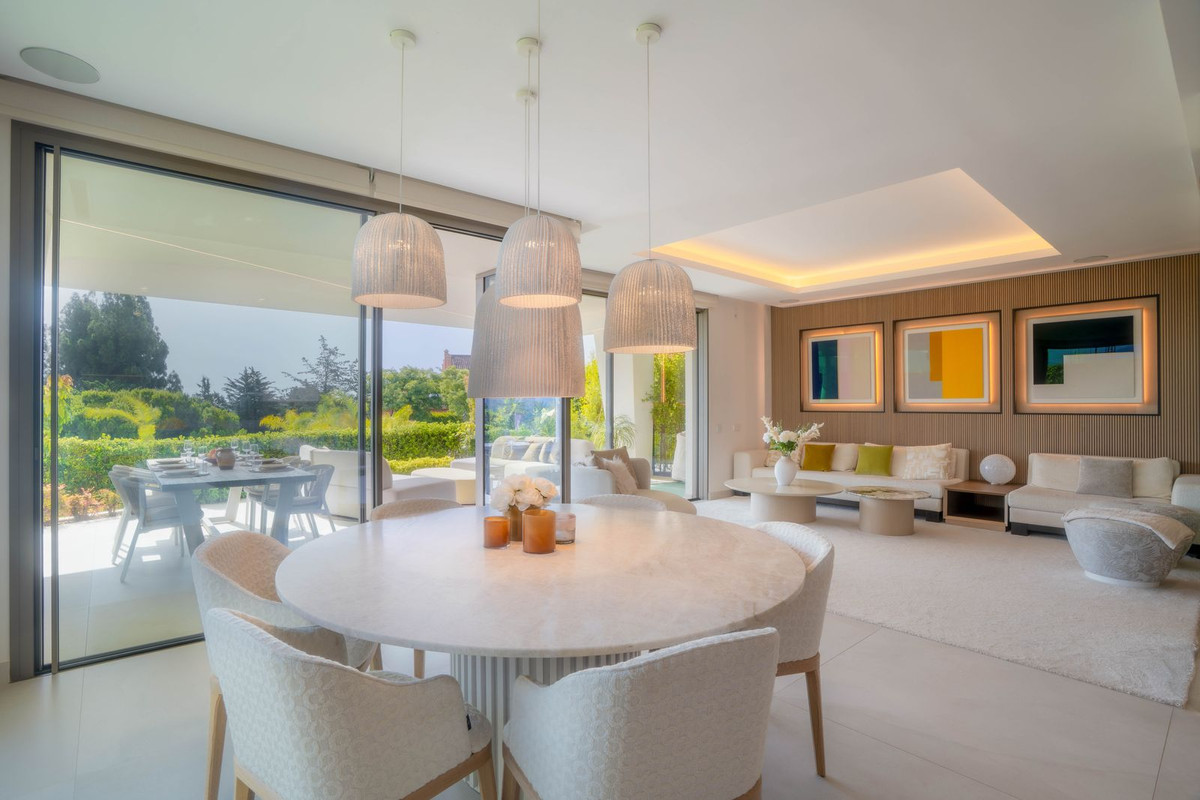 Nueva Andalucia Marbella villa 3 Bedrooms