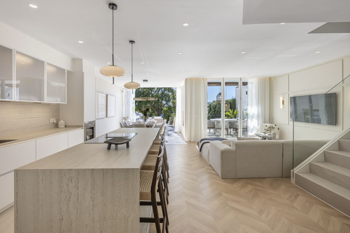 Marbella Golden Mile Marbella townhouse 5 Bedrooms