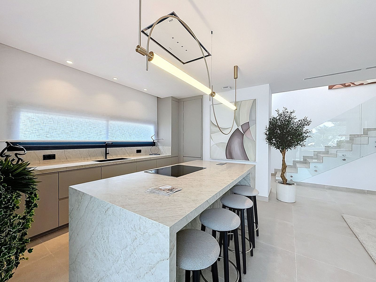 Nagueles Marbella villa 5 Bedrooms