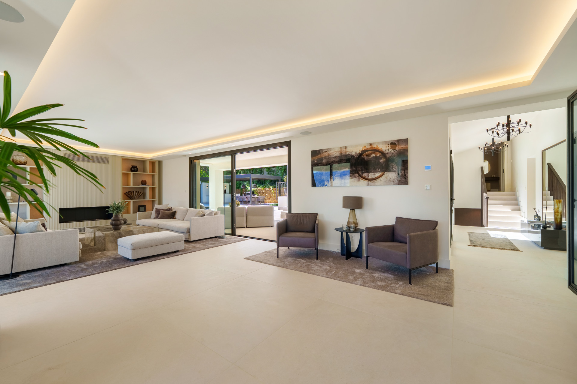 Nueva Andalucia Marbella villa 5 Bedrooms