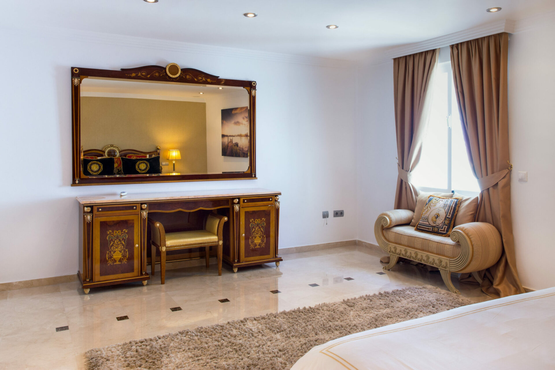 Elviria Marbella villa 8 Bedrooms