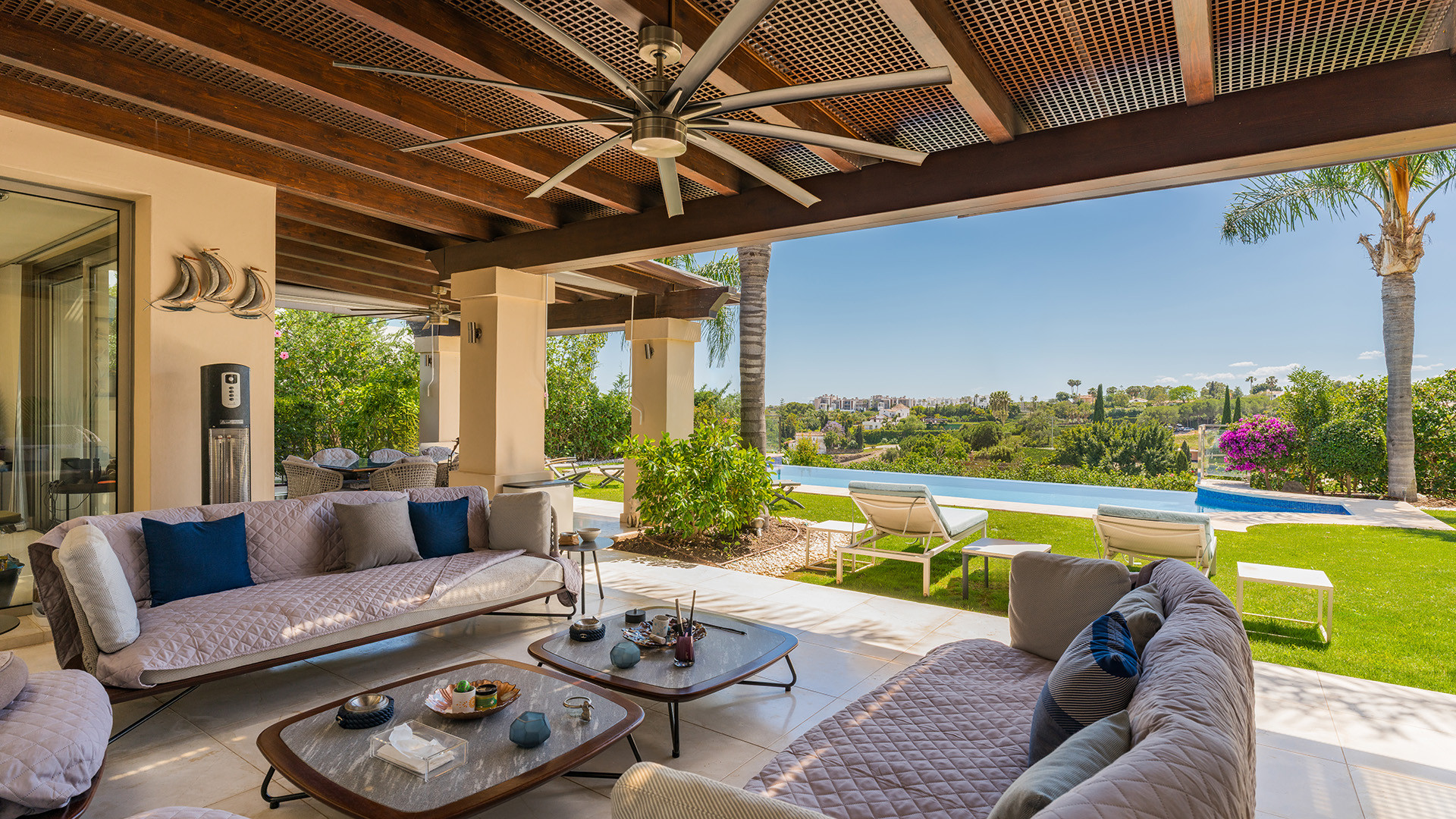 Los Flamingos Benahavis villa 5 Bedrooms