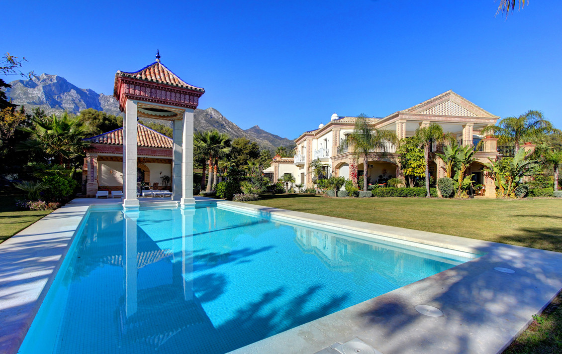 Marbella villa 6 Bedrooms