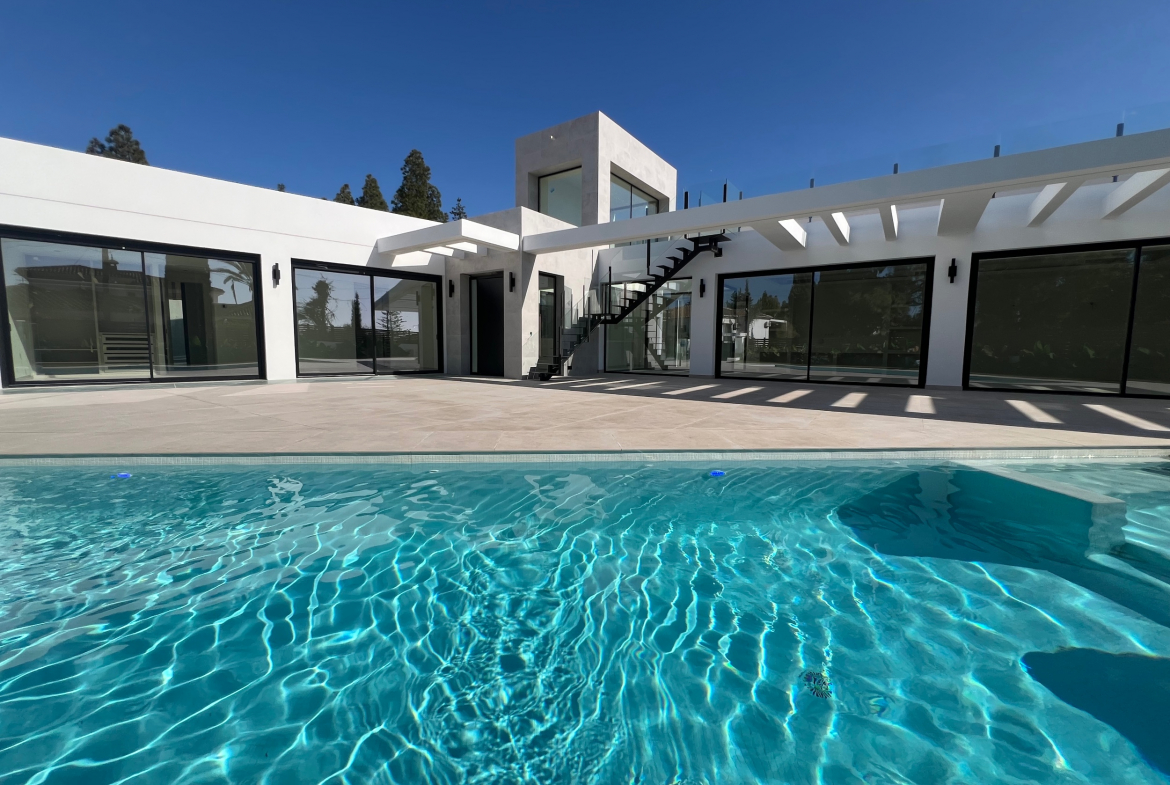 Las Lagunas de Mijas villa 5 Bedrooms