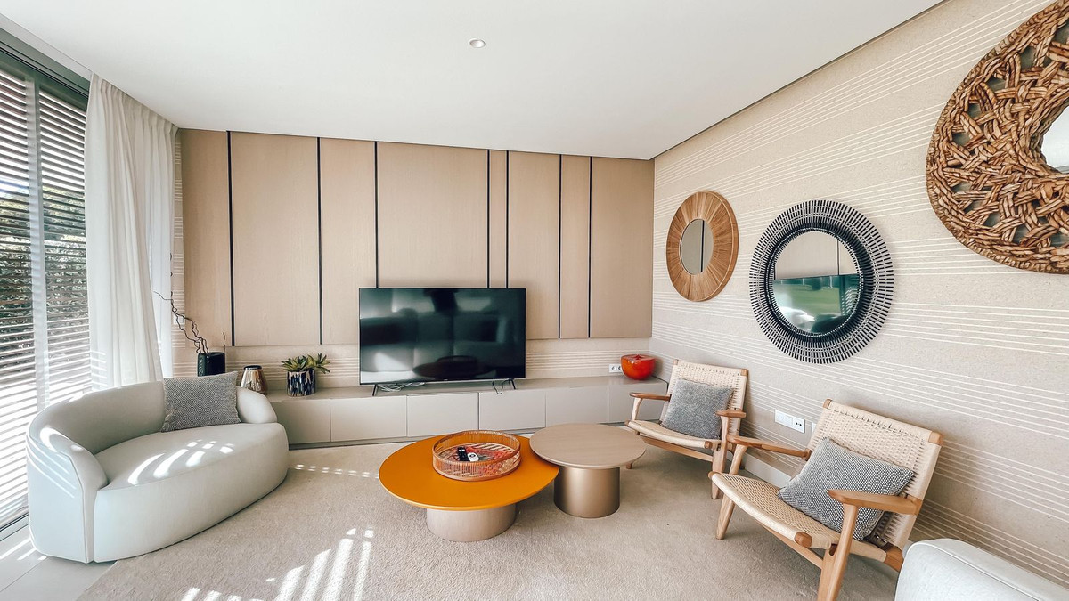 luxo-estate-7 Estepona apartment 3 Bedrooms