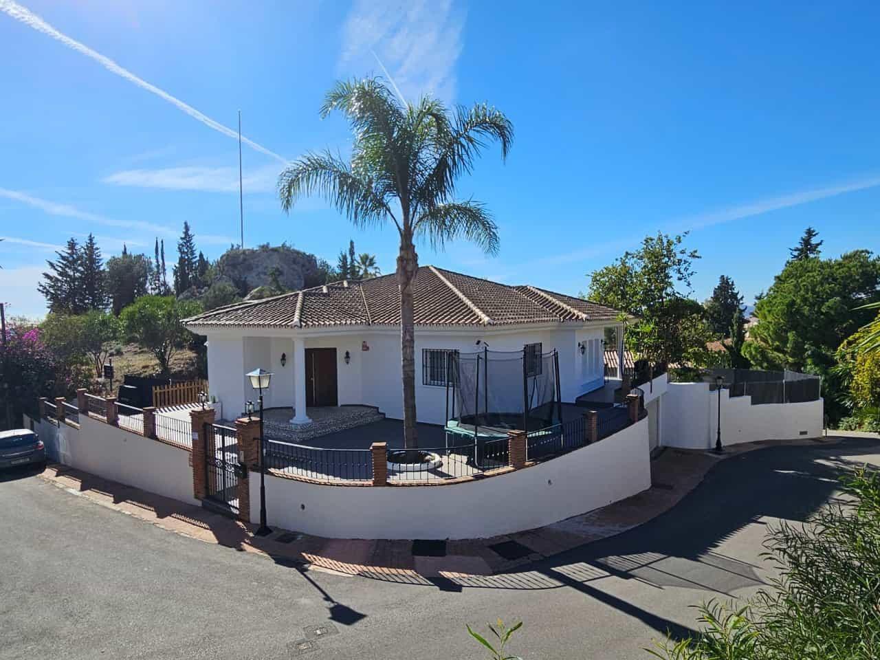 Benalmadena Pueblo Benalmadena villa 5 Bedrooms