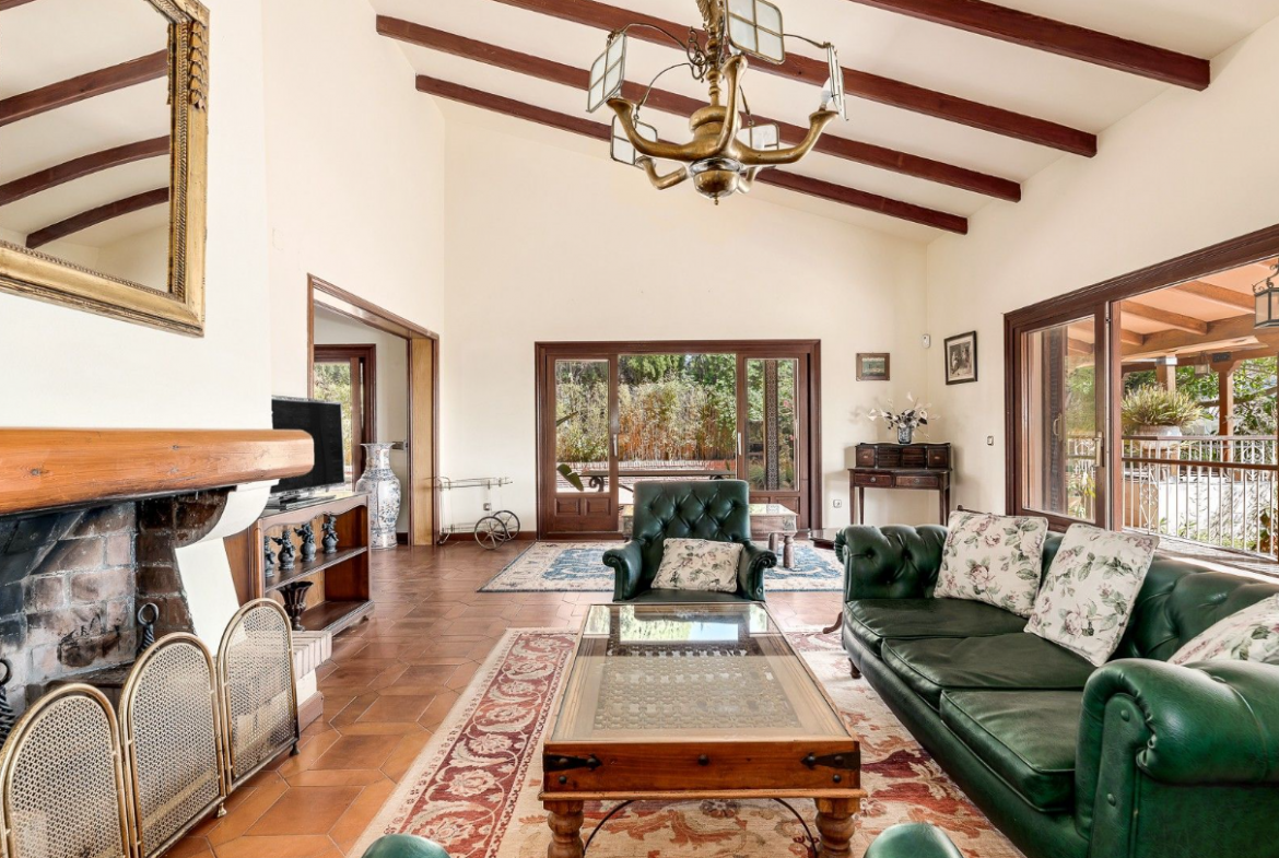 Rio Real Marbella villa 4 Bedrooms