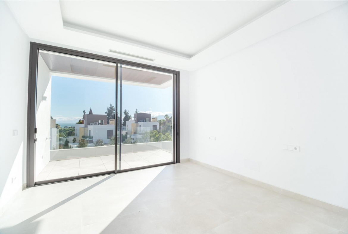 Puerto Banus Marbella villa 4 Bedrooms