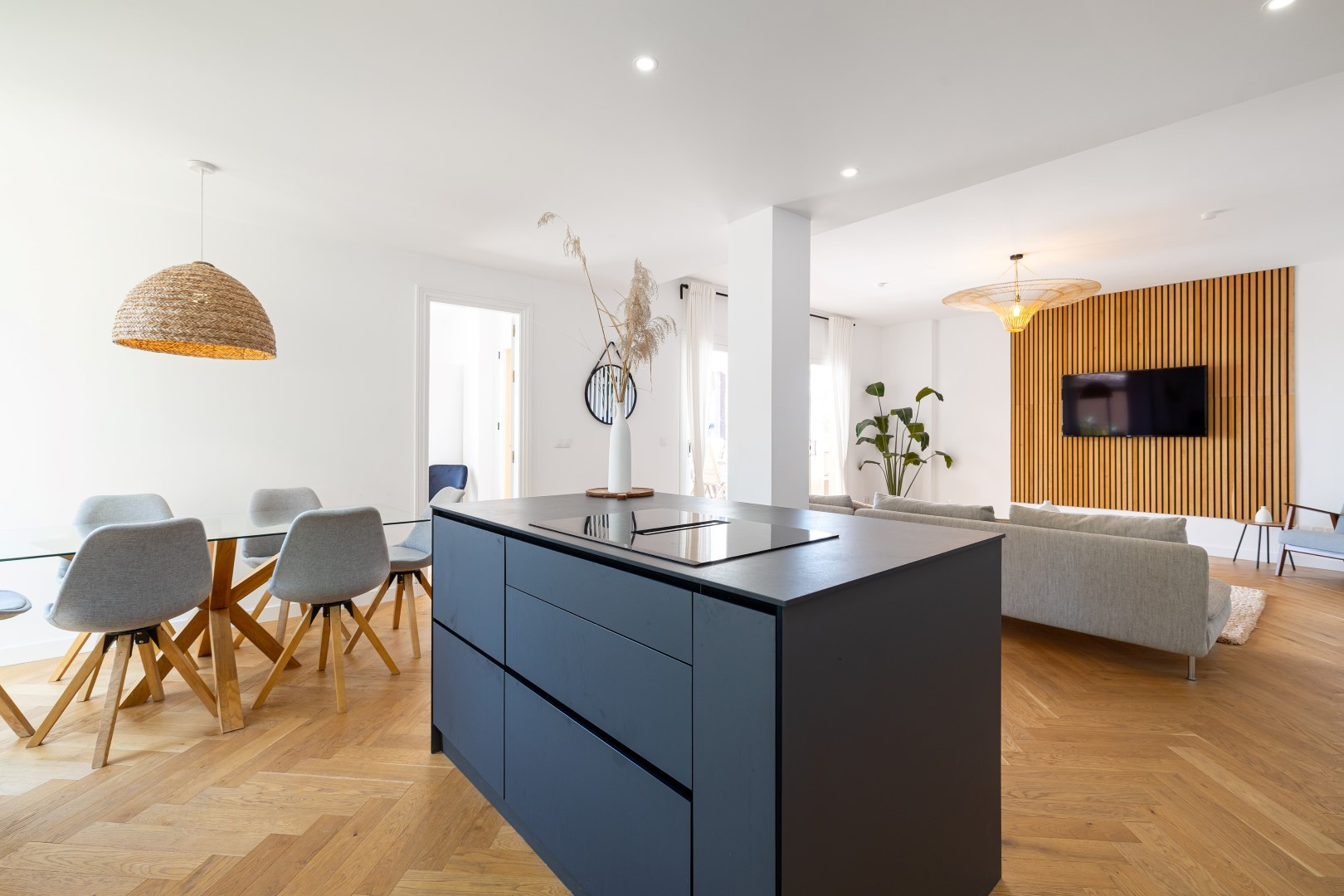 luxo-estate-9 Nueva Andalucia Marbella penthouse 3 Bedrooms