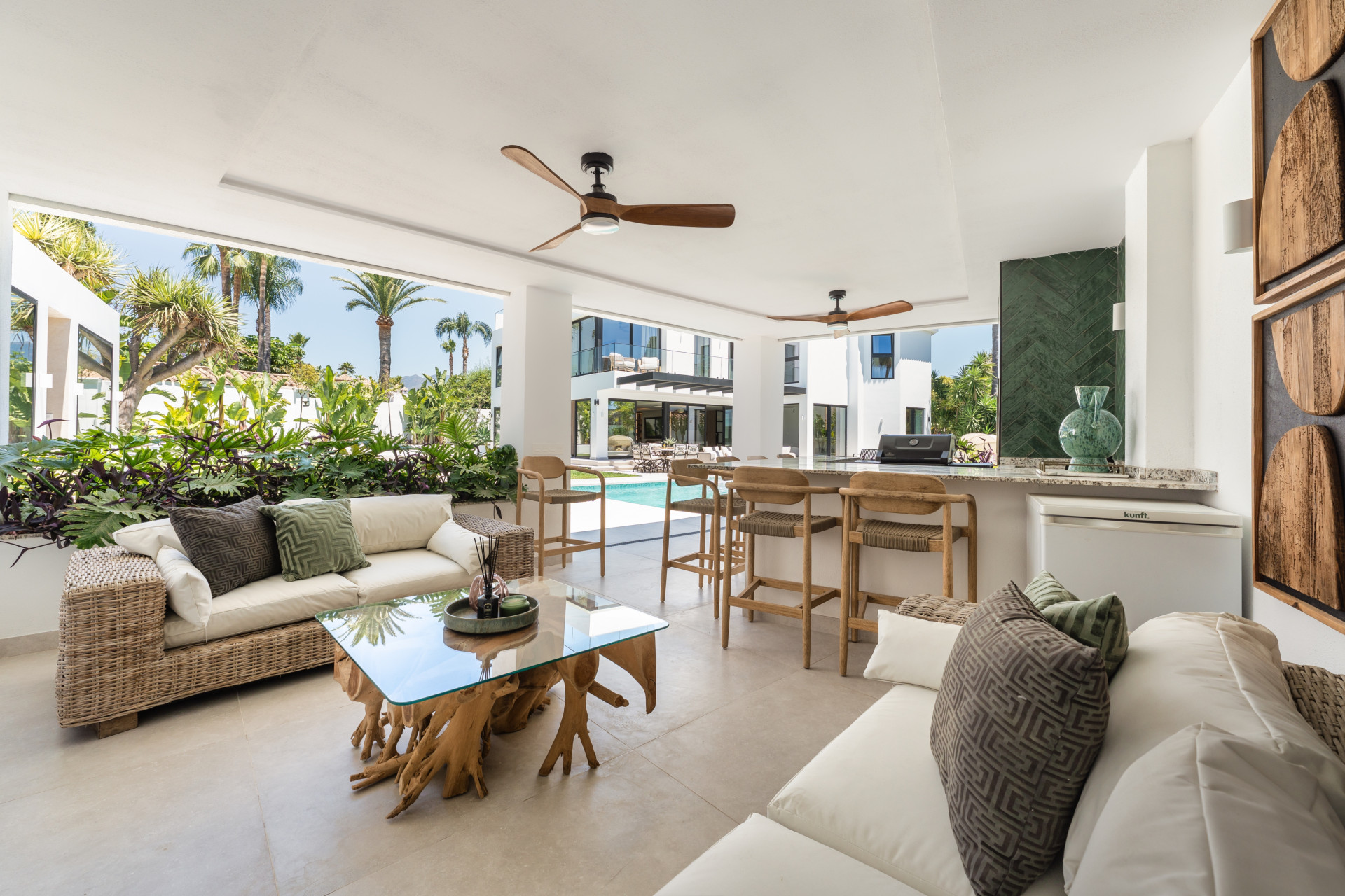Estepona villa 6 Bedrooms