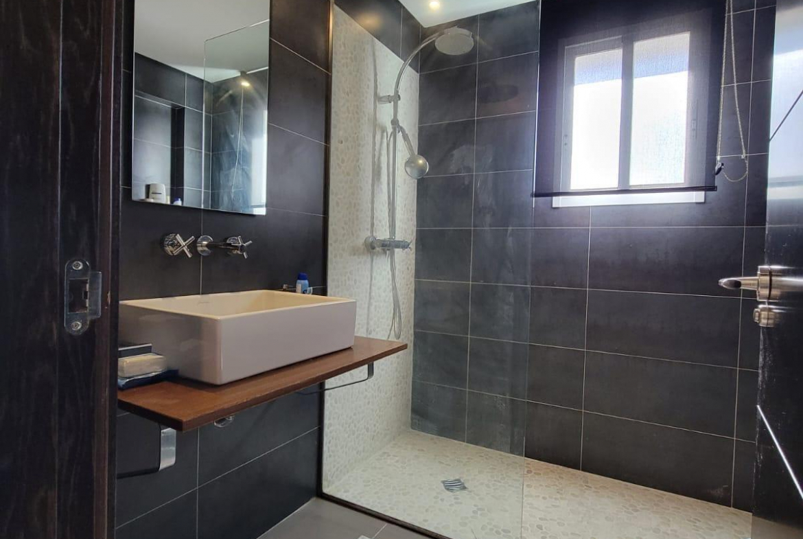 Nueva Andalucia Marbella townhouse 3 Bedrooms