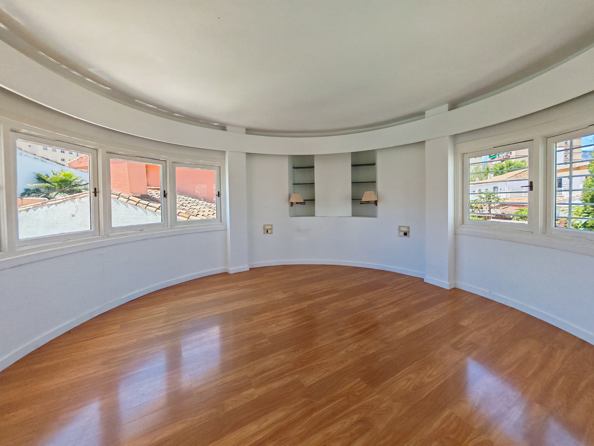 Fuengirola villa 4 Bedrooms