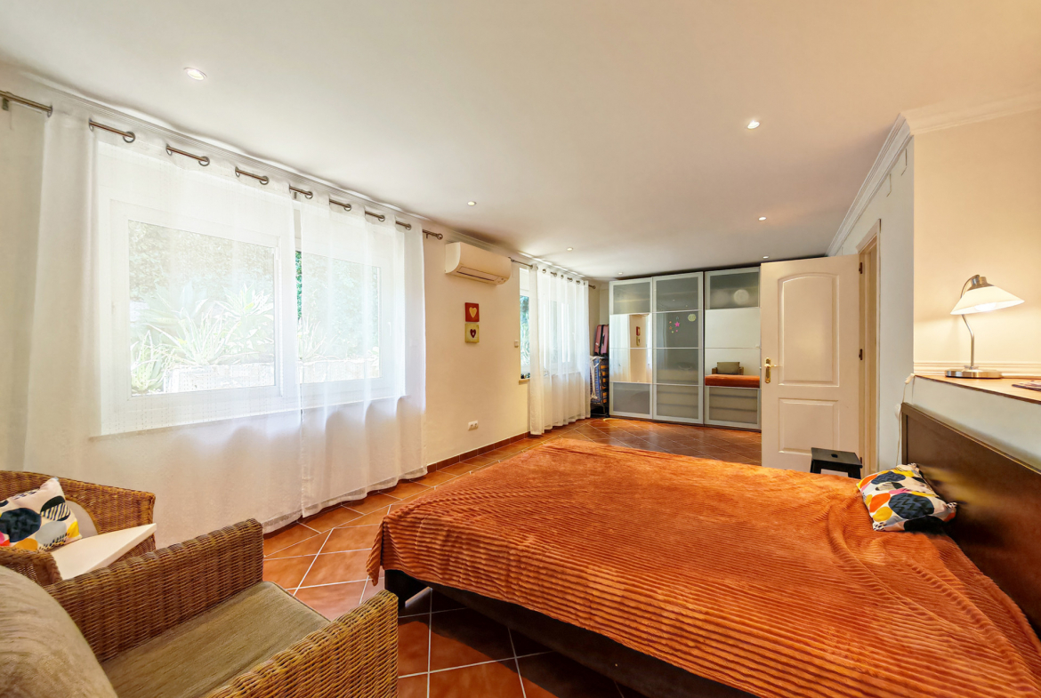 Marbesa Marbella villa 5 Bedrooms