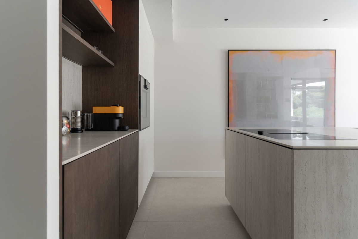 luxo-estate-9 Puerto Banus Marbella penthouse 3 Bedrooms