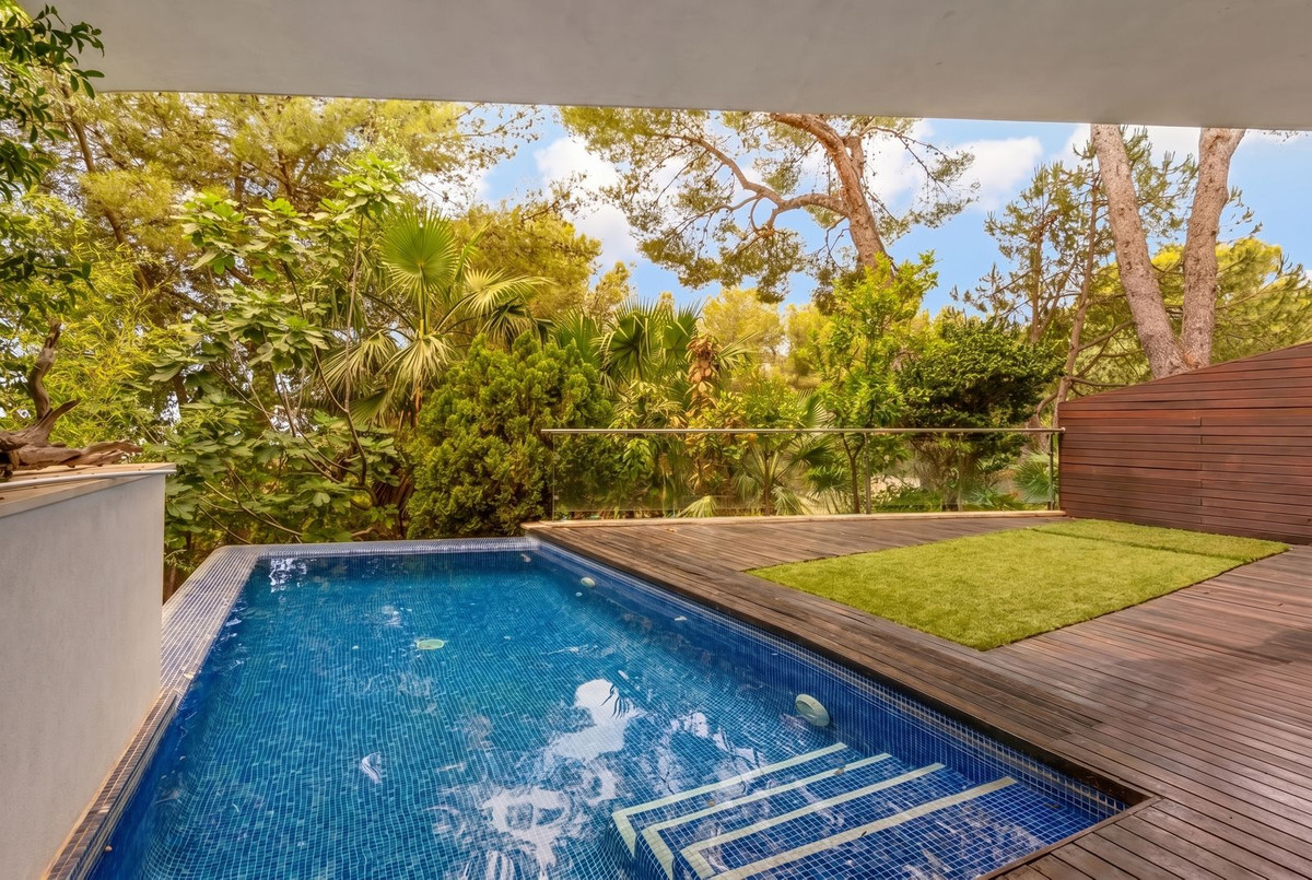 luxo-estate-9 Sierra Blanca Marbella townhouse 4 Bedrooms