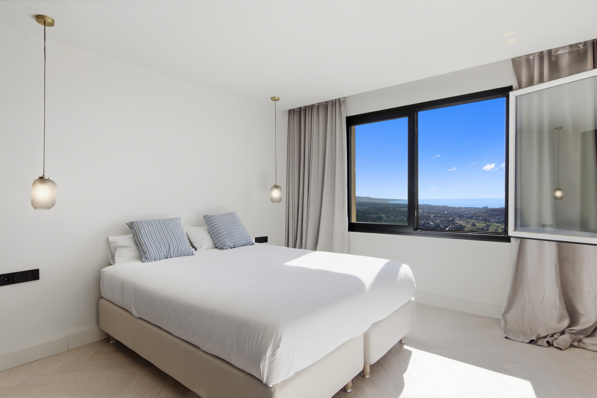Monte Halcones Benahavis penthouse 4 Bedrooms