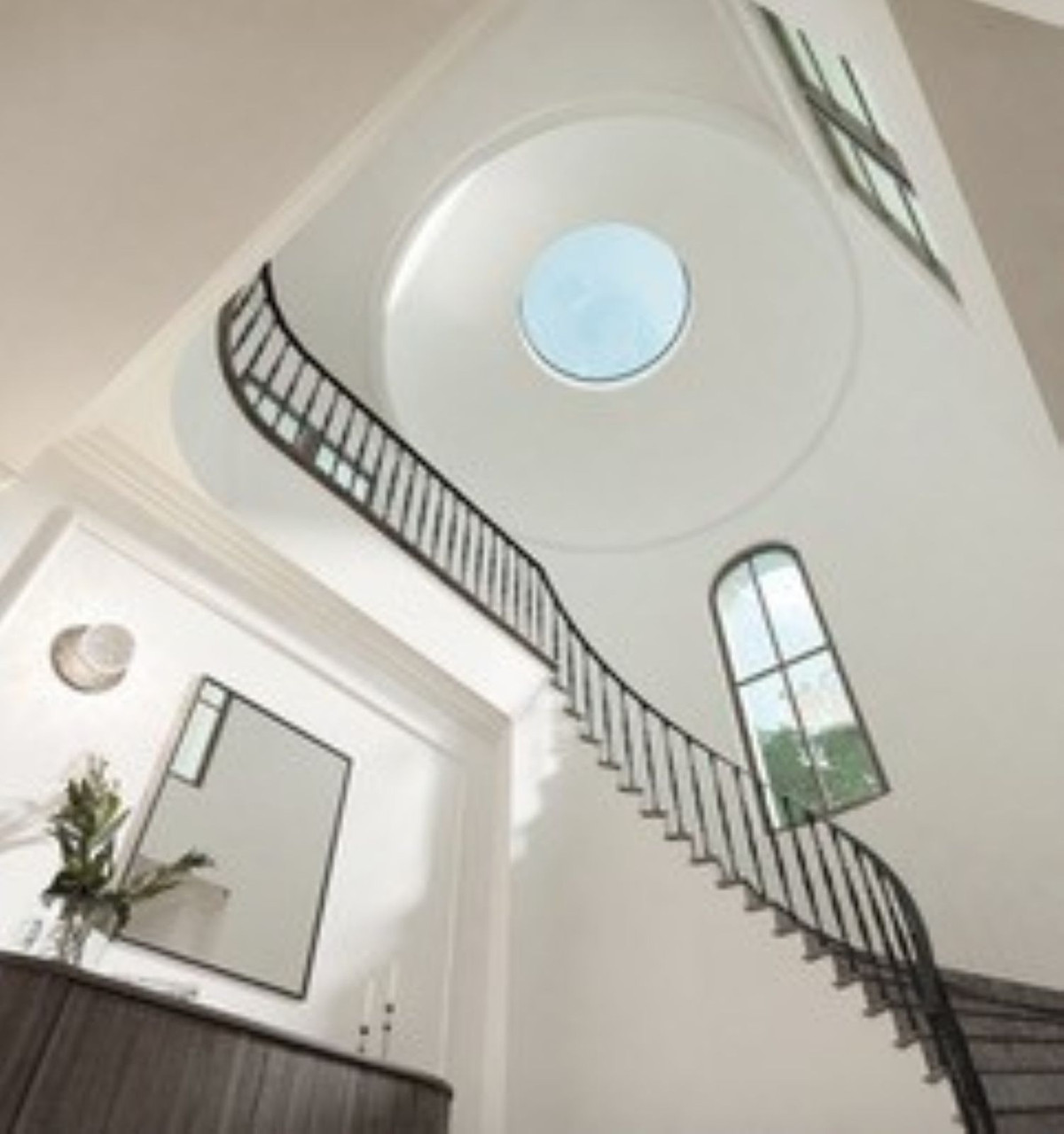 luxo-estate-9 Marbella Golden Mile Marbella villa 6 Bedrooms
