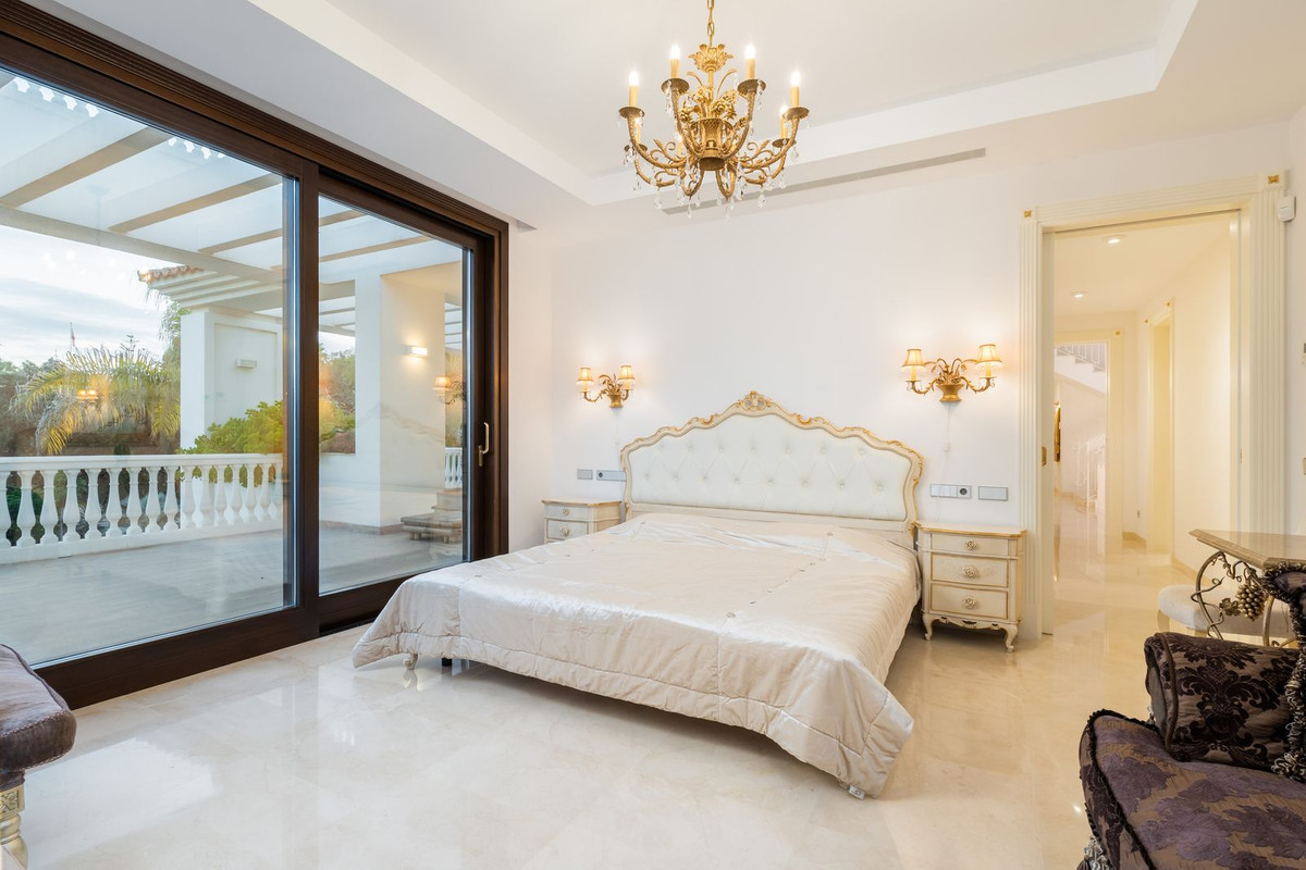Guadalmina Baja San Pedro Alcantara villa 7 Bedrooms