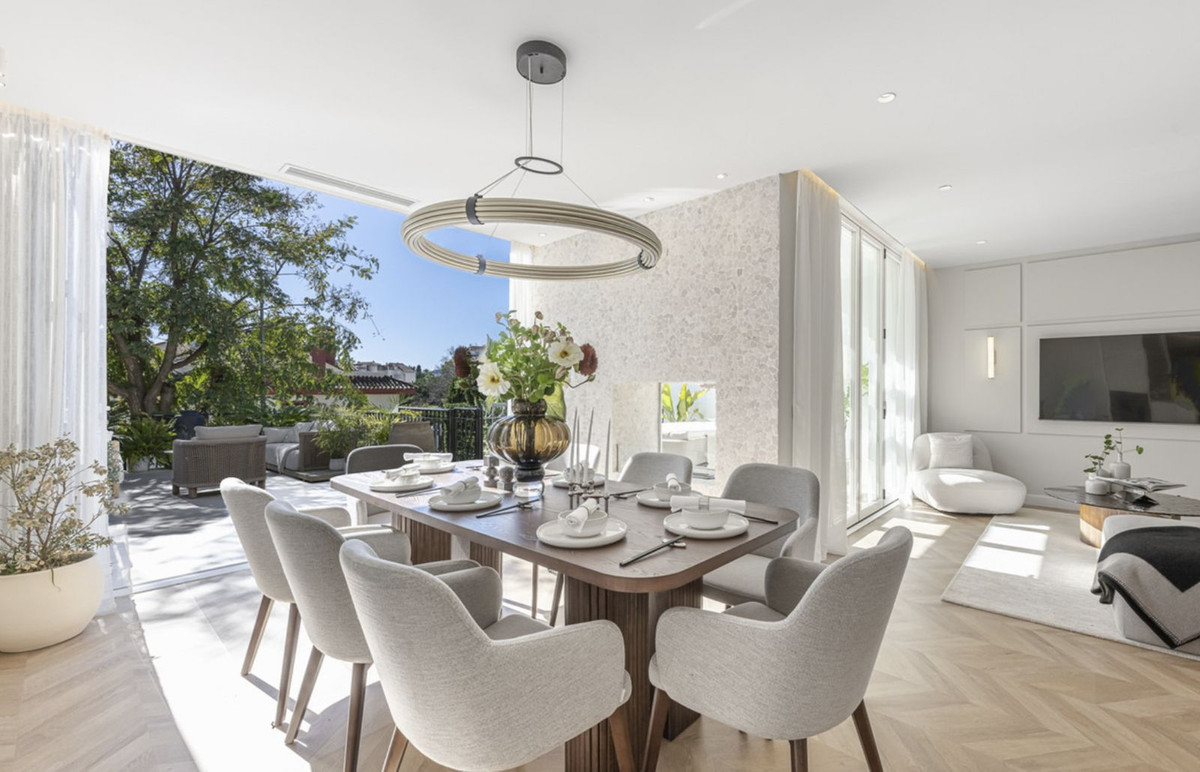 Marbella Golden Mile Marbella townhouse 5 Bedrooms