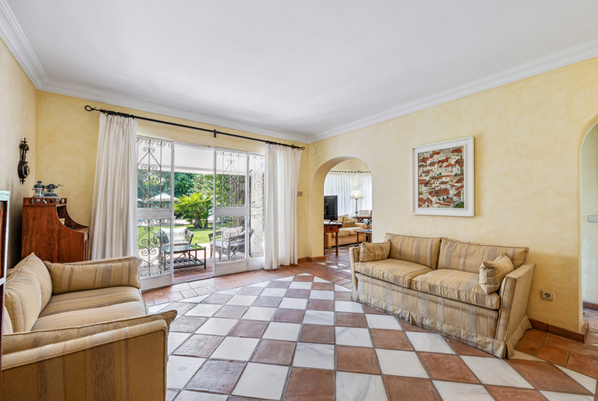 San Pedro Alcantara villa 5 Bedrooms