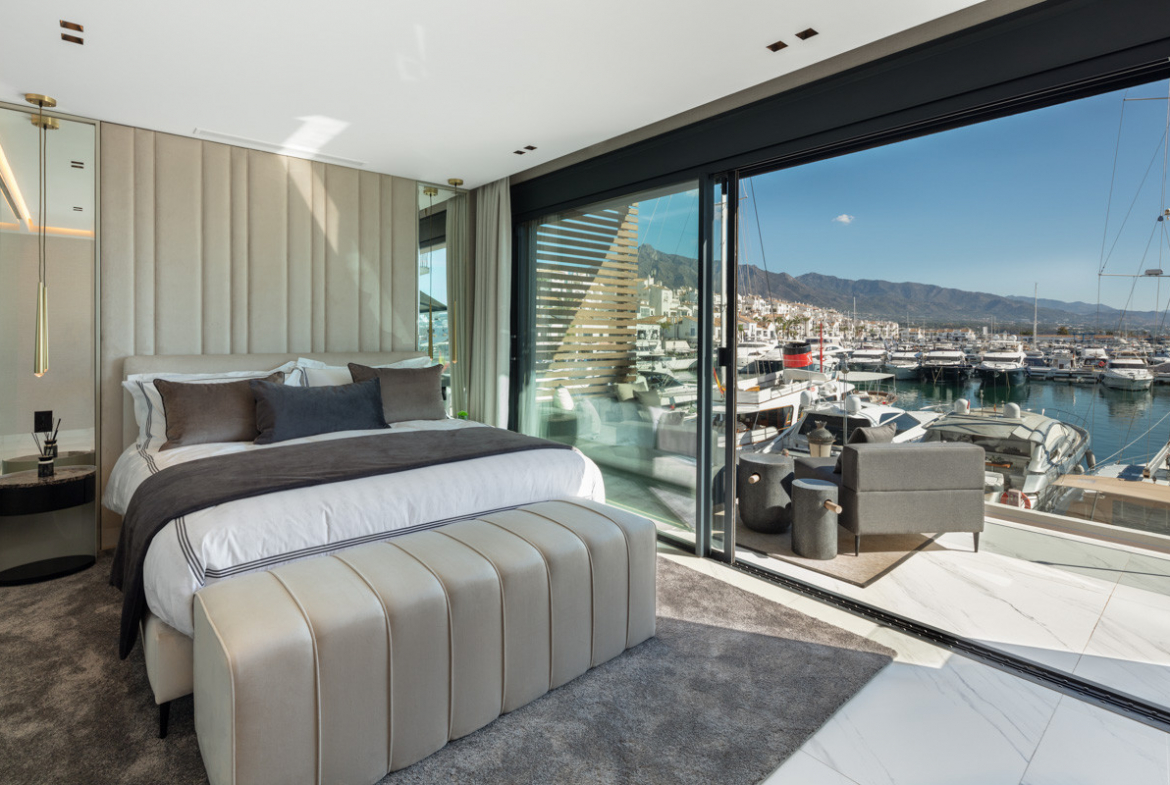 Puerto Banus Marbella apartment 3 Bedrooms