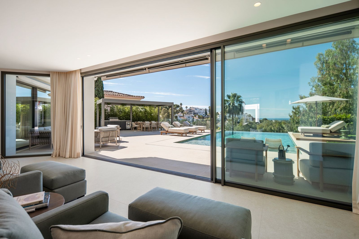 luxo-estate-9 Benahavis villa 6 Bedrooms