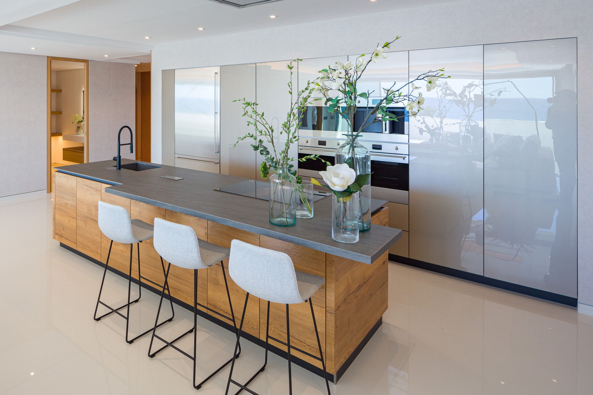 luxo-estate-9 Puerto Banus Marbella apartment 4 Bedrooms