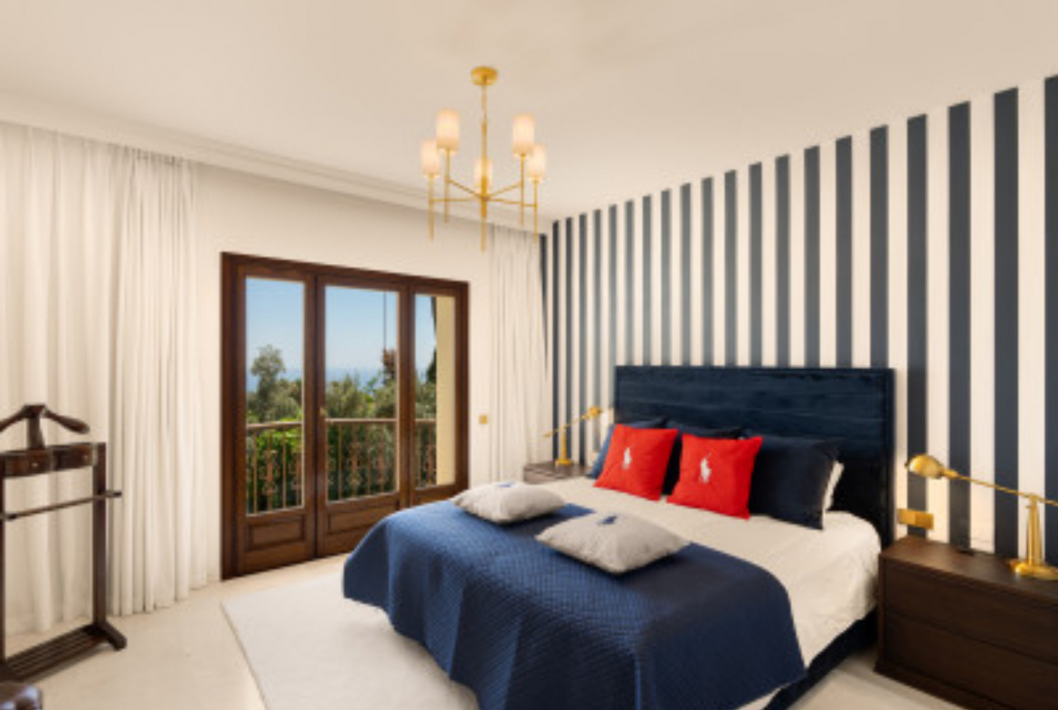 Sierra Blanca Marbella villa 6 Bedrooms