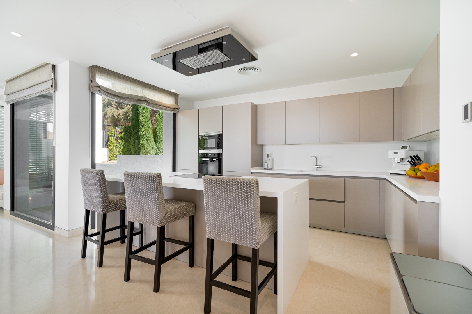 La Alqueria Benahavis villa 5 Bedrooms