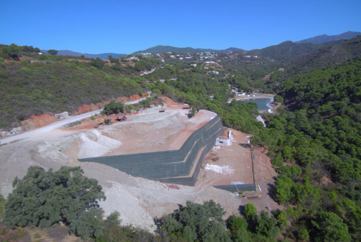Monte Mayor Benahavis plot  Bedrooms