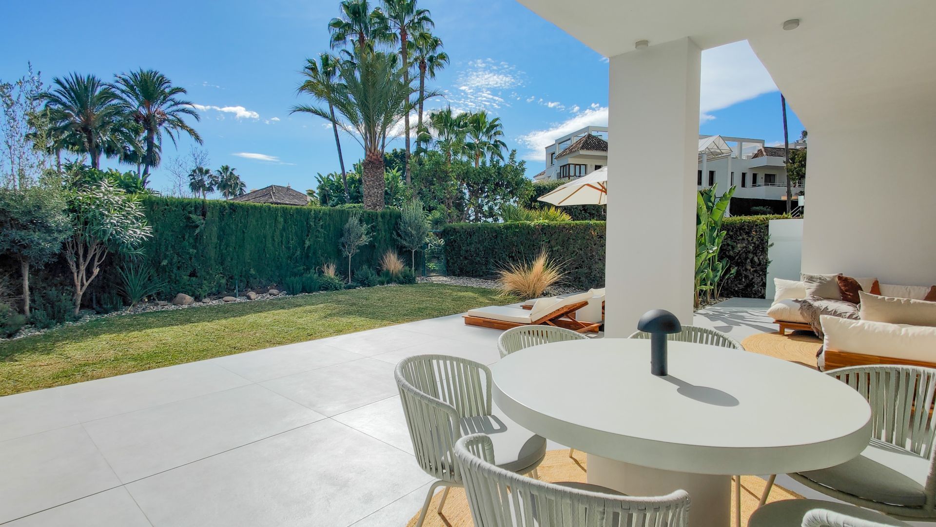 Nueva Andalucia Marbella townhouse 3 Bedrooms