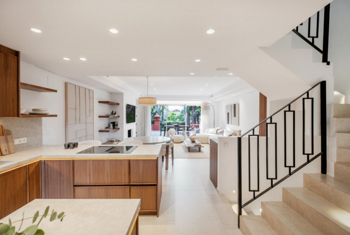 Marbella Golden Mile Marbella townhouse 4 Bedrooms