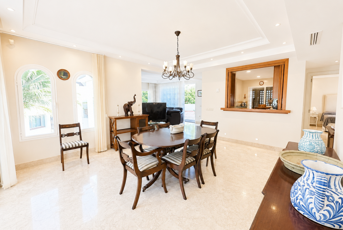 Puerto Banus Marbella penthouse 3 Bedrooms