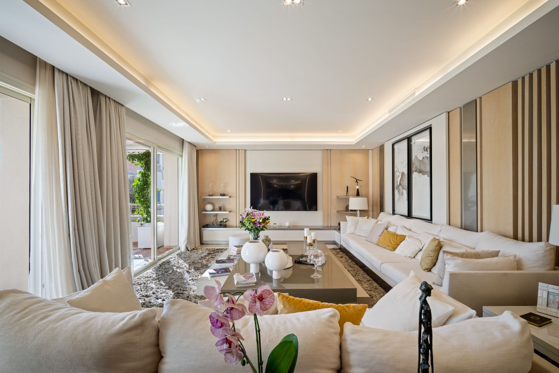luxo-estate-9 Marbella Golden Mile Marbella apartment 4 Bedrooms