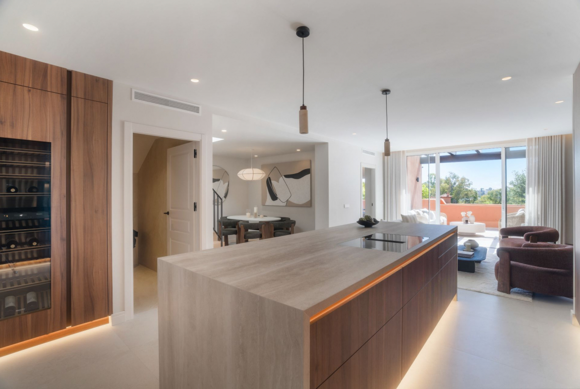Nueva Andalucia Marbella penthouse 4 Bedrooms