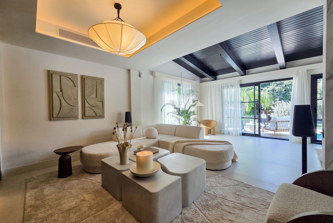 Nueva Andalucia Marbella villa 5 Bedrooms
