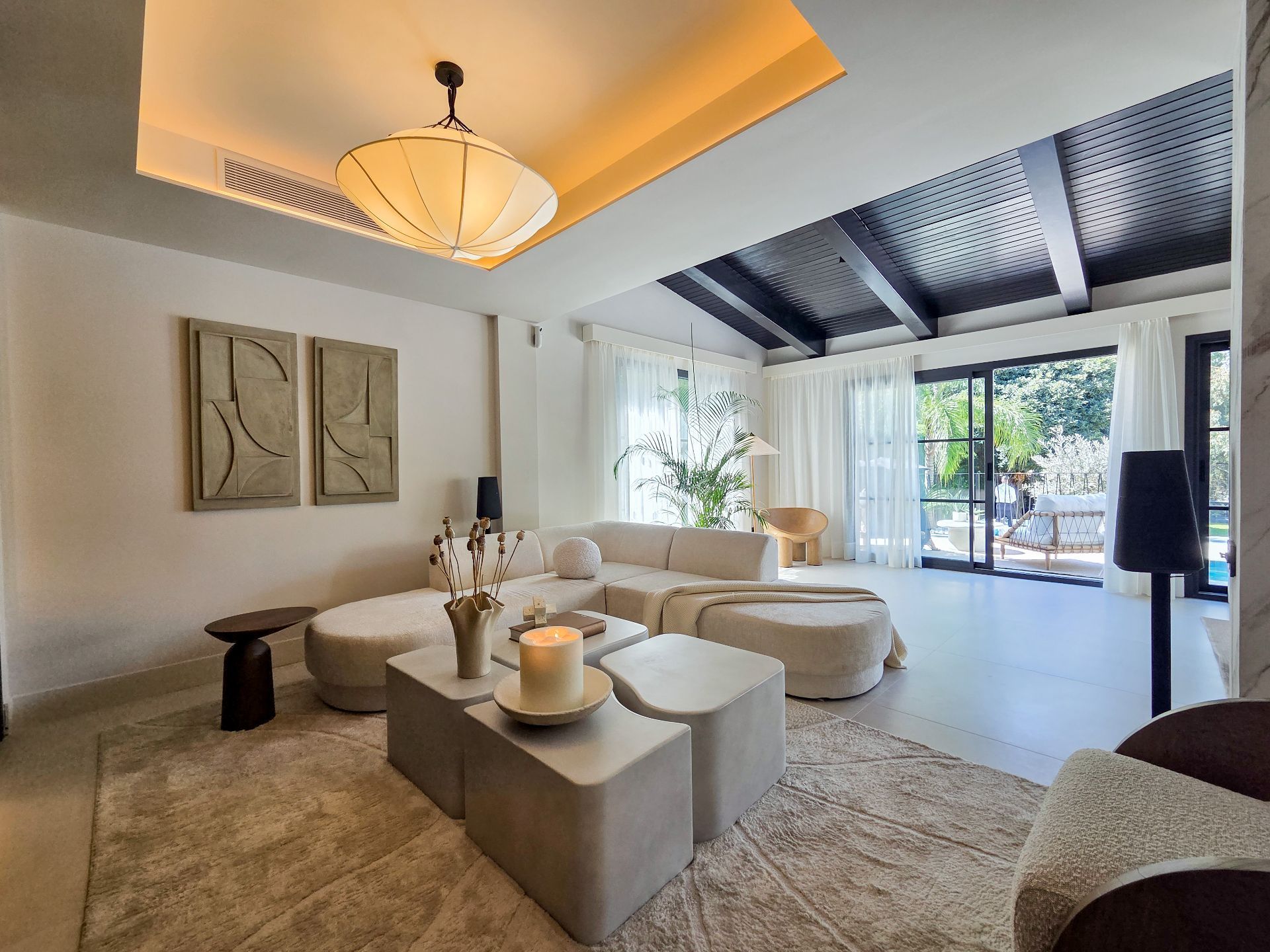 Nueva Andalucia Marbella villa 5 Bedrooms