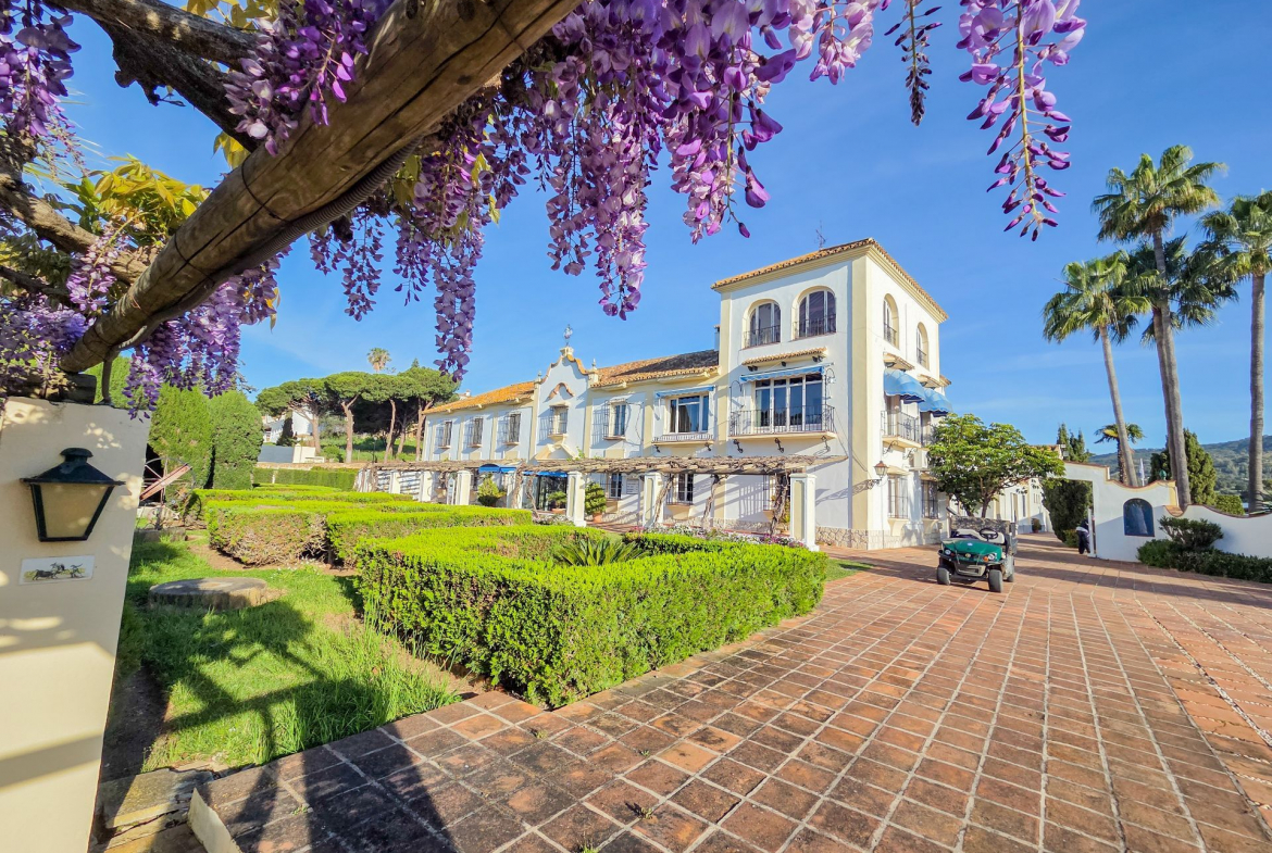 Marbella plot  Bedrooms