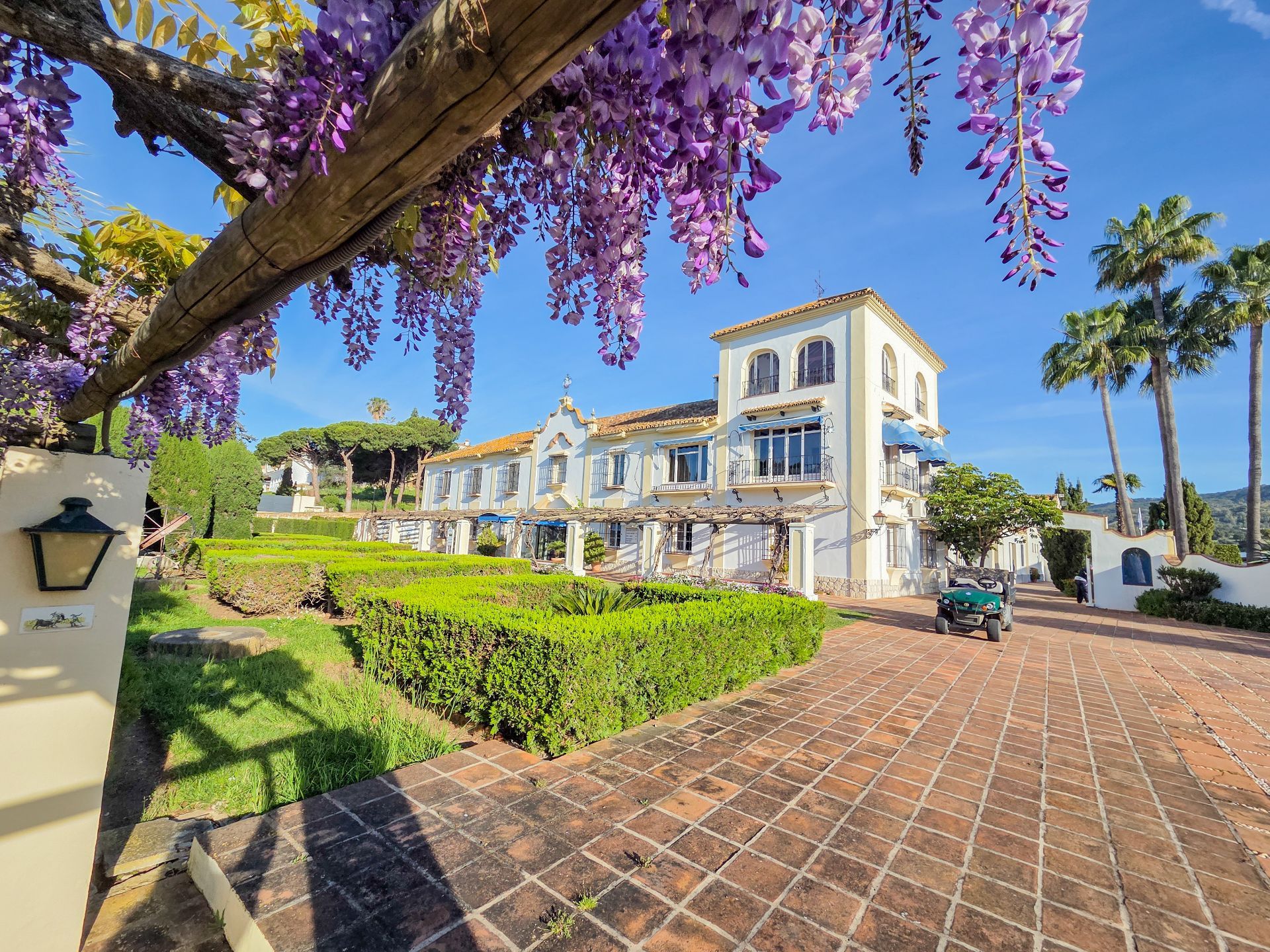 luxo-estate-9 Marbella plot Bedrooms