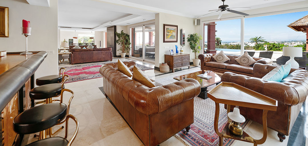 Estepona villa 8 Bedrooms