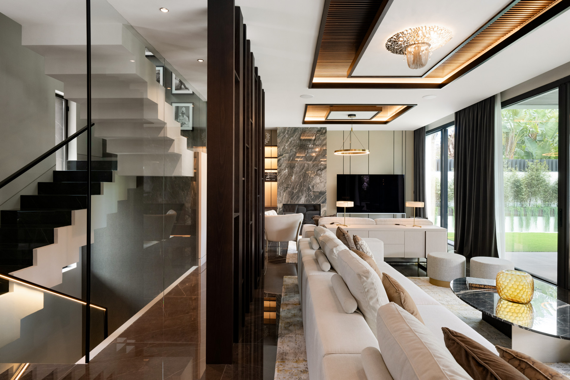 luxo-estate-9 Marbella Golden Mile Marbella villa 5 Bedrooms