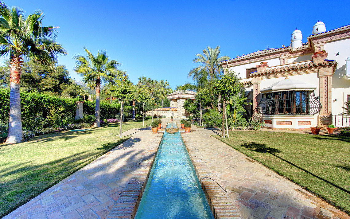 Marbella villa 6 Bedrooms